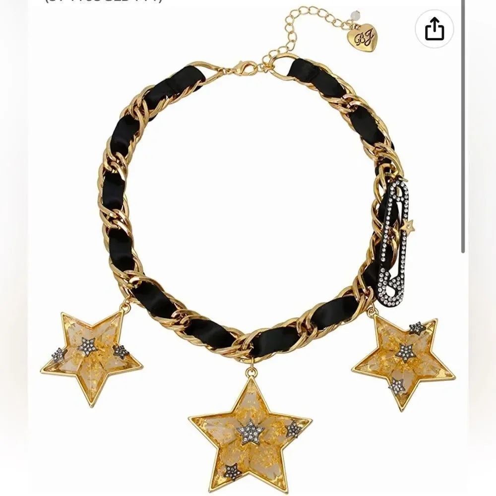 Nwt betsey johnson celestial star/heavenly creatures statement necklace safety